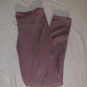 Great condition leggings, extremely soft!